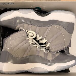 Jordan Men's Sneakers in Gray and White